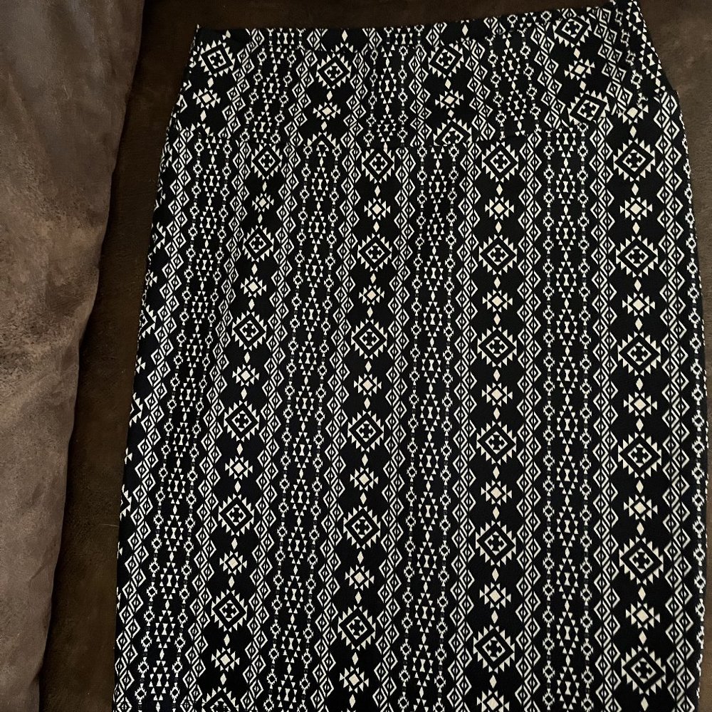 LuLaRoe Pencil Skirt (L) - No. 116